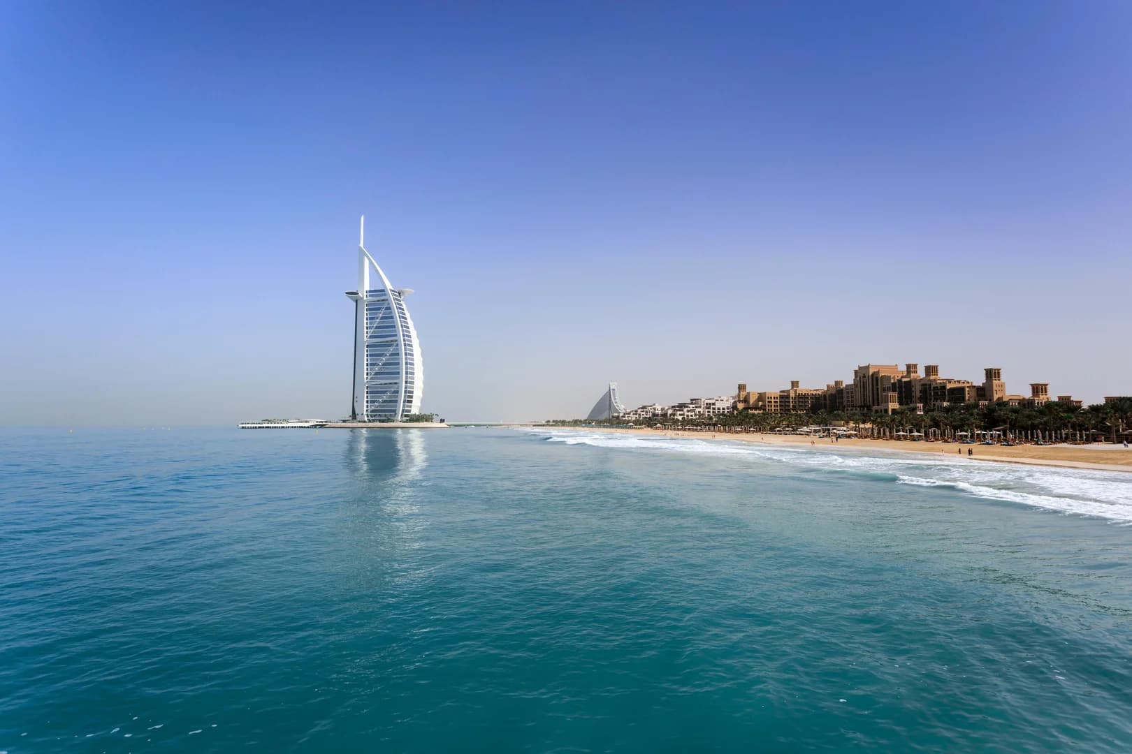Hello at First Step to Dubai! - Step into Dubai with our exclusive welcome packages! Make your journey unforgettable from the very first moment. Discover now!