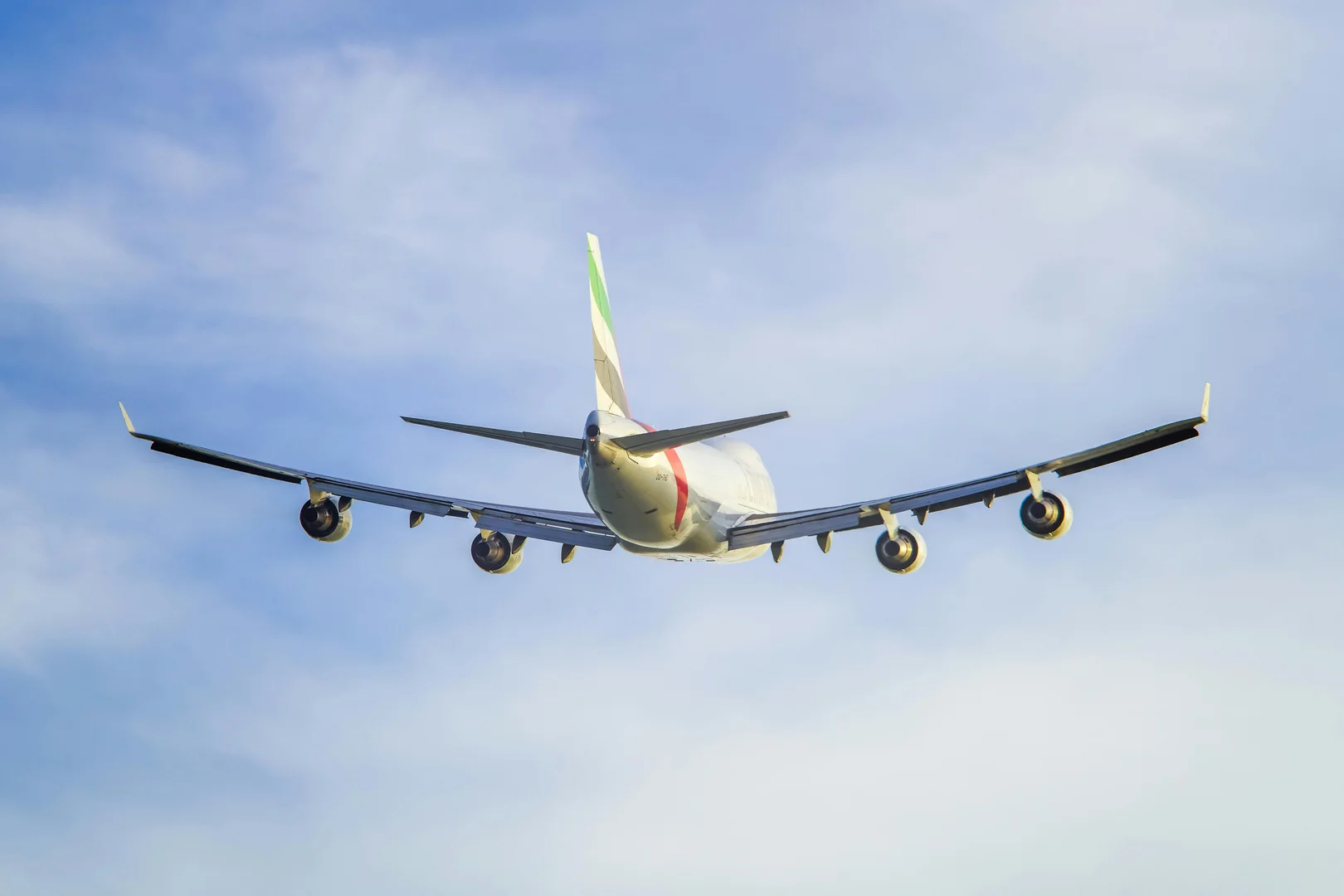 What is the Safest Seat on a Plane? - Traveling to different countries above the clouds is wonderful, but if you want to feel more secure on the plane, this article is just for you.
